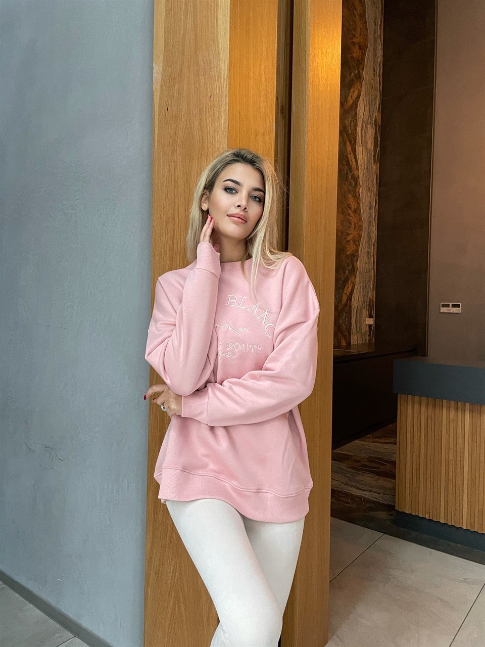 Mont Blanc Yazılı İçi Şardonlu Pembe Sweat