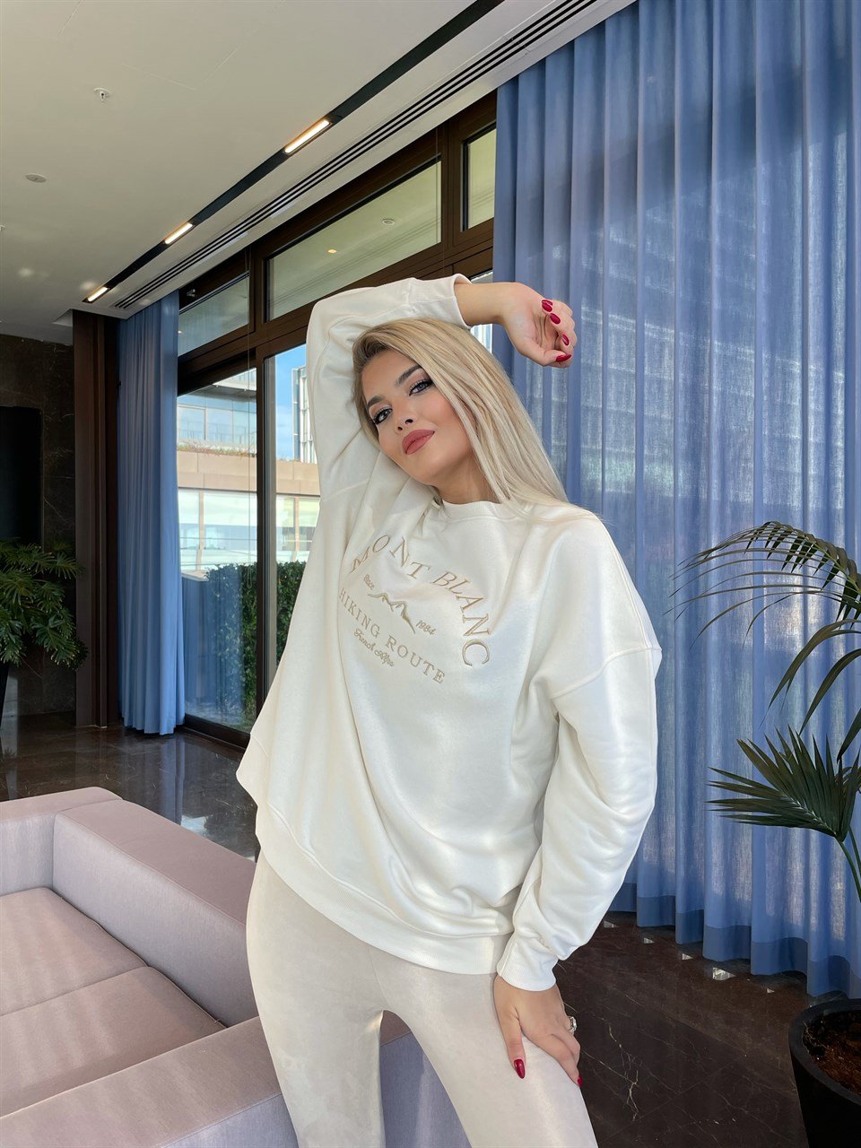 Mont Blanc Yazılı İçi Şardonlu Sweat