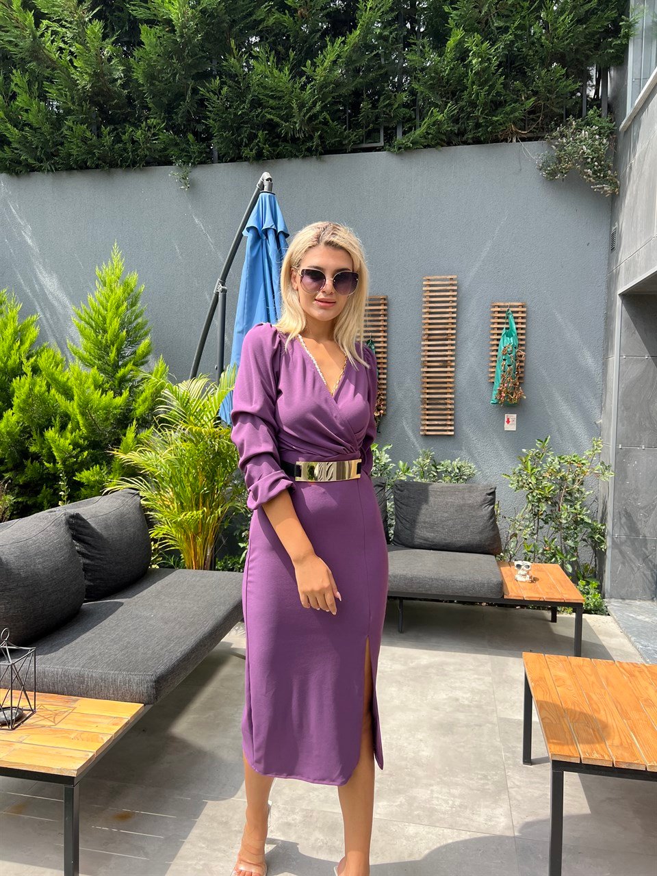 Mor Gold Kemerli Elbise