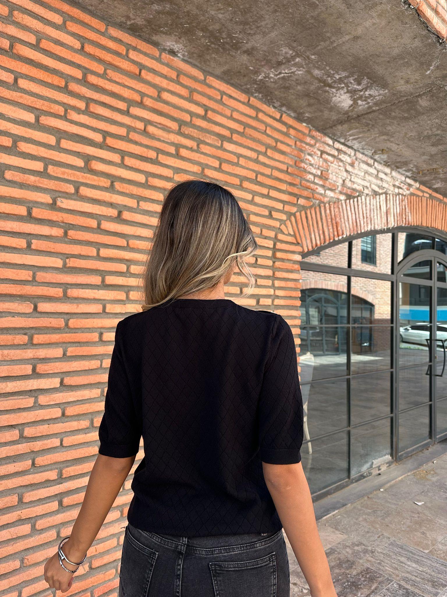 Omuz Düğmeli Merserize Bluz Siyah 0706273