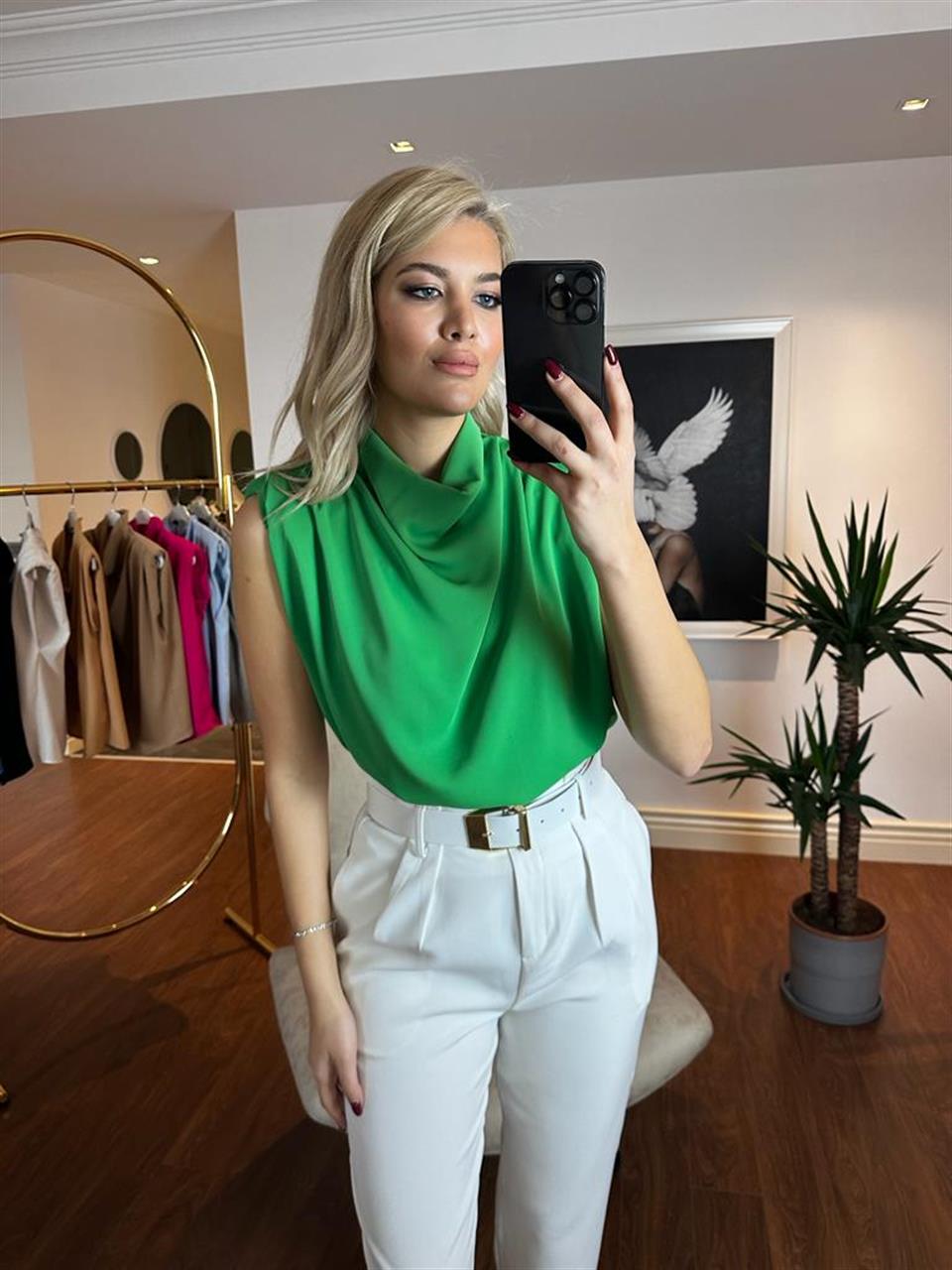 Omuz Vatkalı Yeşil Bluz 230253