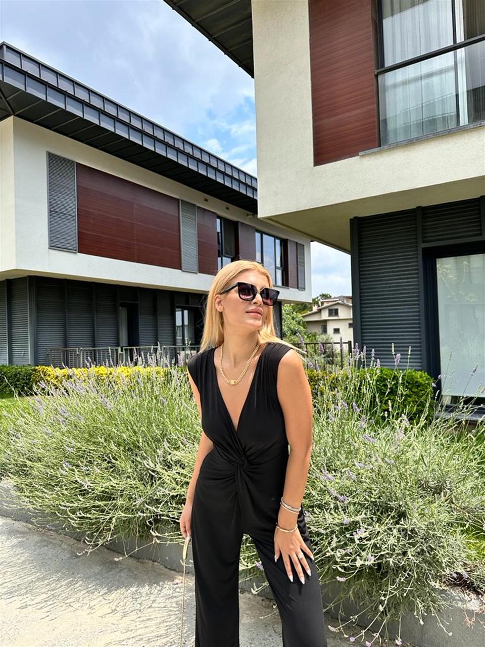 Önü Düğümlü Sırt Fermuarlı Siyah Tulum 1506281