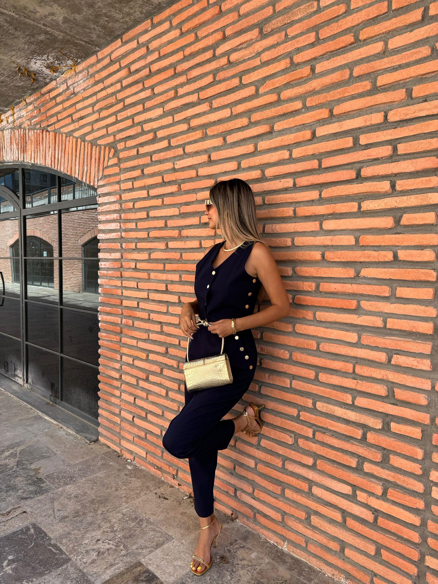 Orjinal Marka Etiketli Gold Düğmeli Siyah Yelekli Takım  070621153