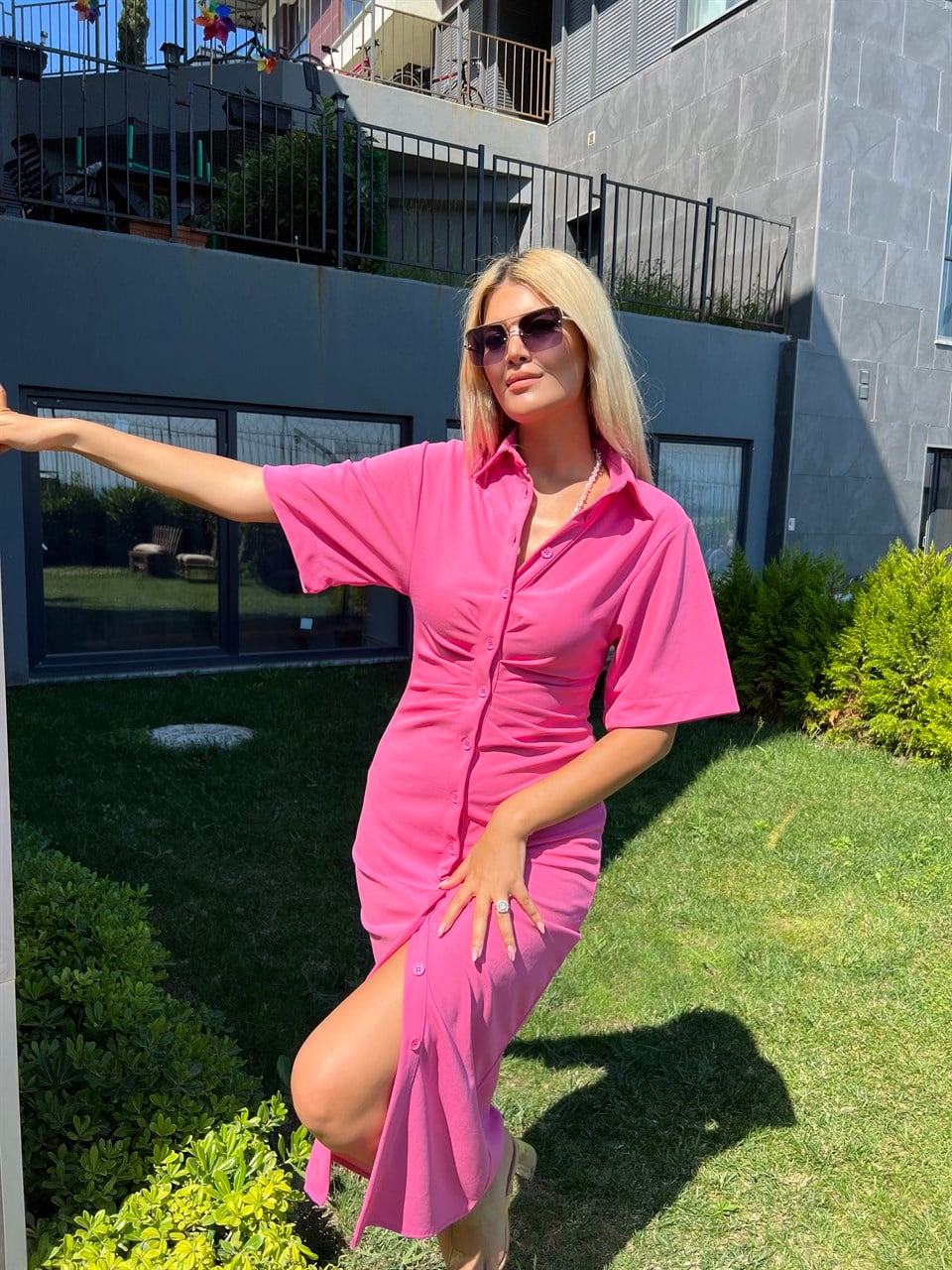Pembe Bel Büzgülü Düğmeli Elbise