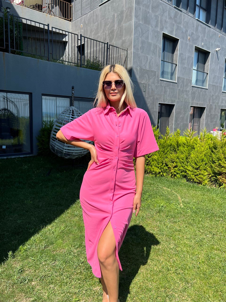 Pembe Bel Büzgülü Düğmeli Elbise