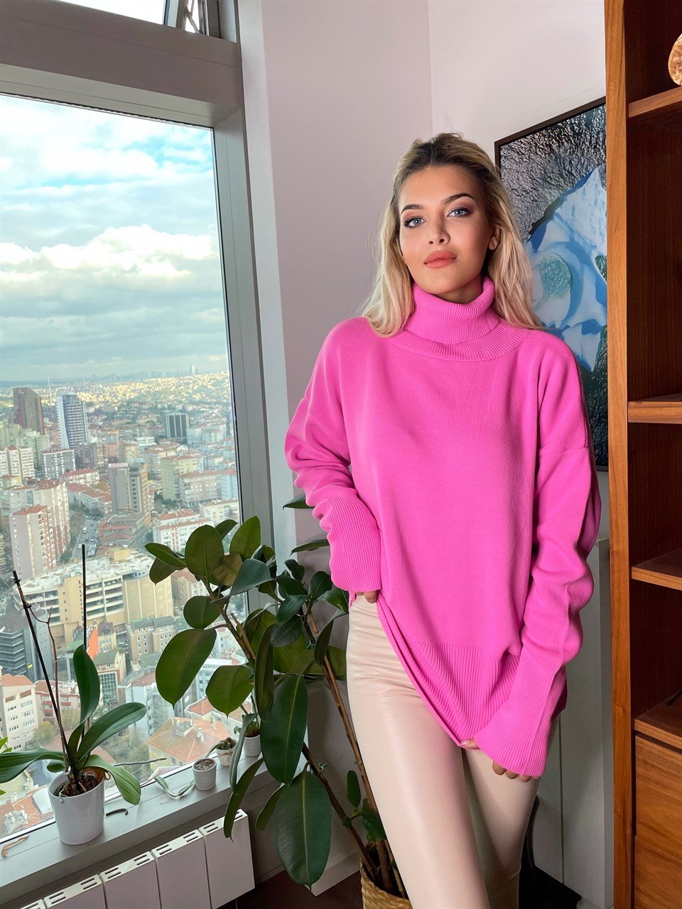 Pembe Oversize Boğazlı Triko