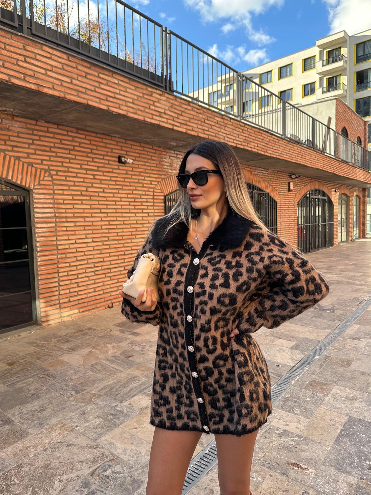 Premium Seri Siyah Kürklü Leopar Desen Hırka hrk1090mzr
