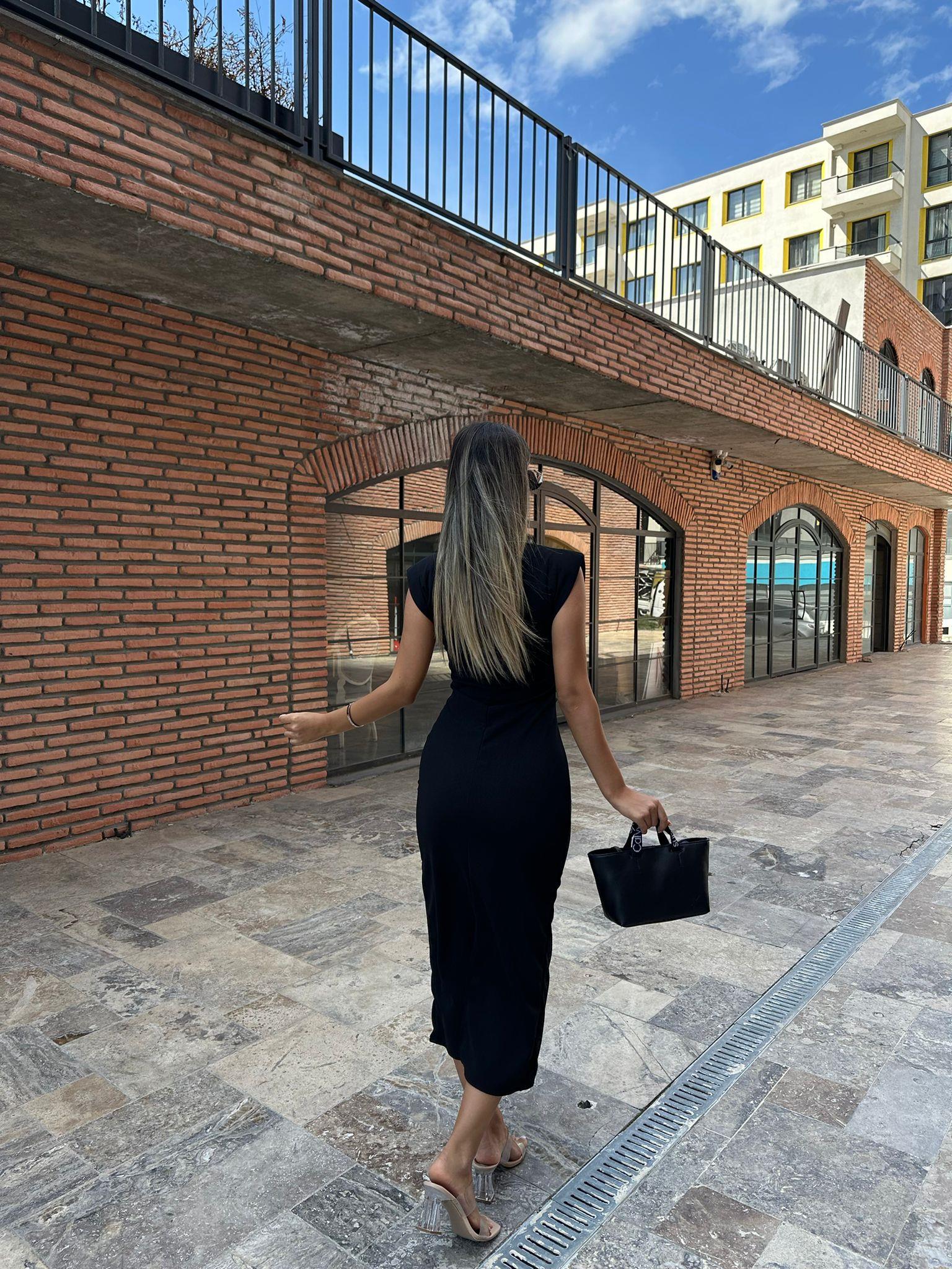 Renata Bağlamalı Siyah Crep Elbise 070621227