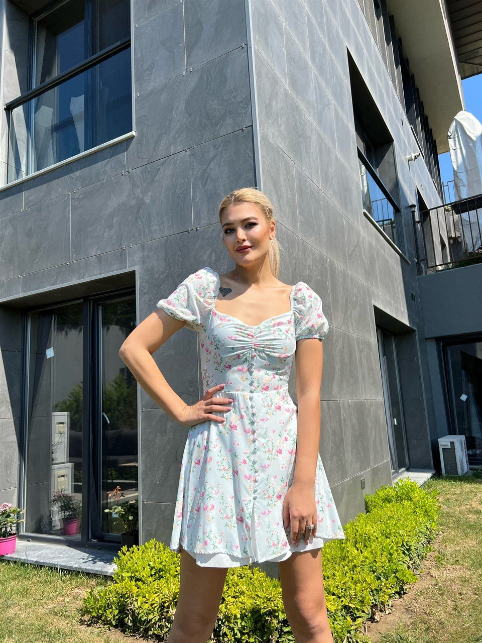 Rina Astarlı Çiçekli Mini Elbise