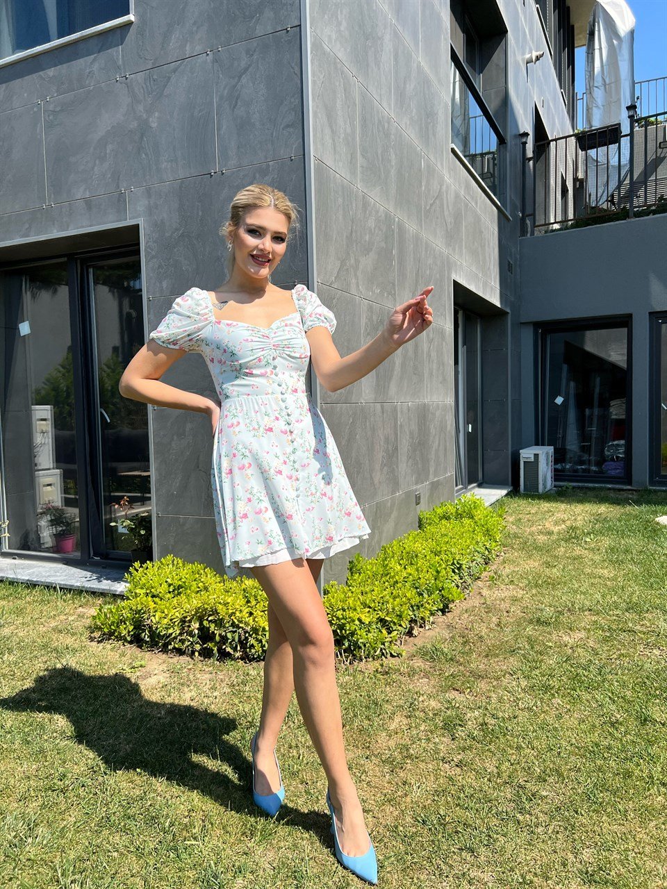 Rina Astarlı Çiçekli Mini Elbise