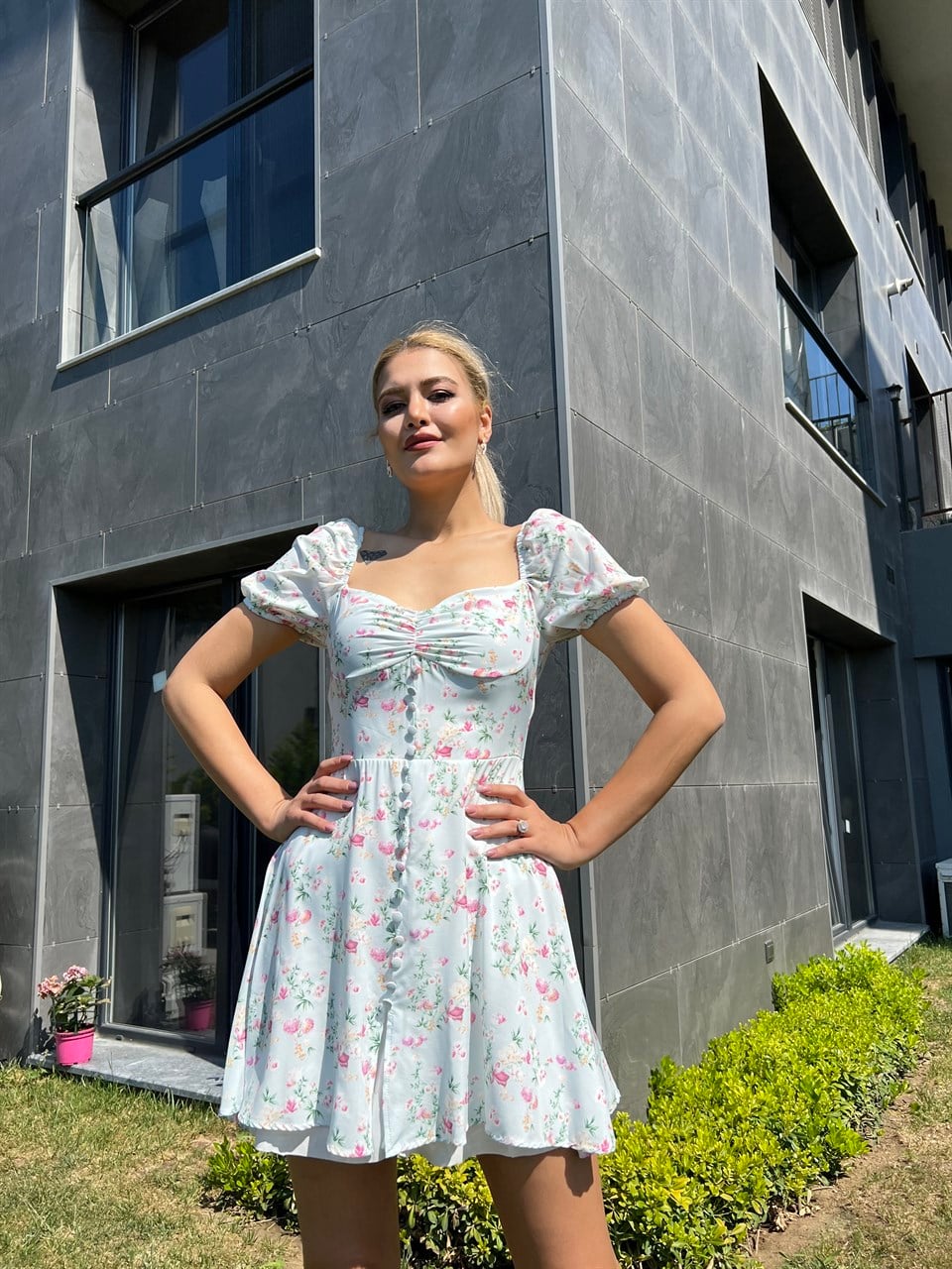 Rina Astarlı Çiçekli Mini Elbise