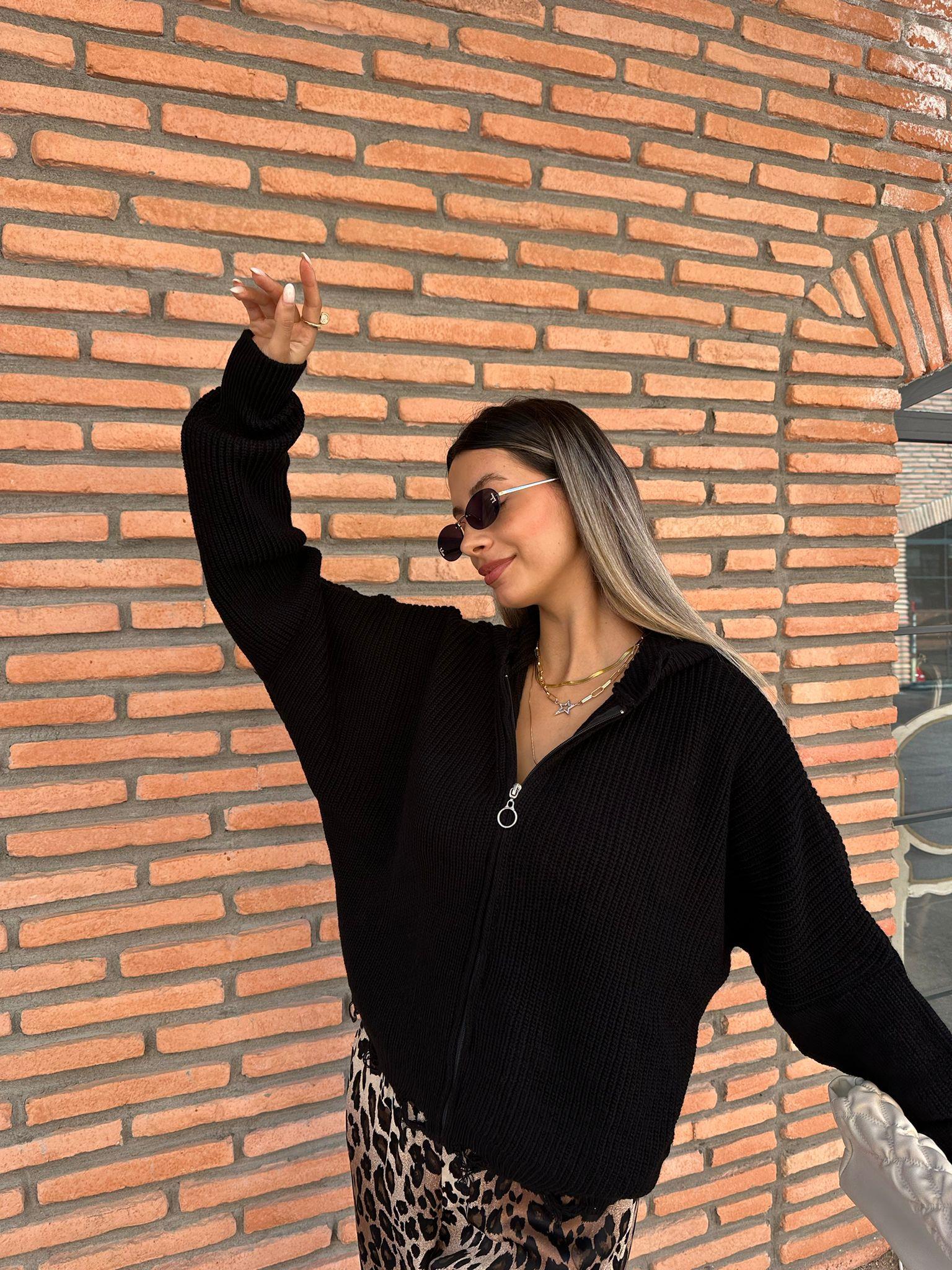 Rivenna Kapüşonlu Siyah Hırka hrk1025myfsh