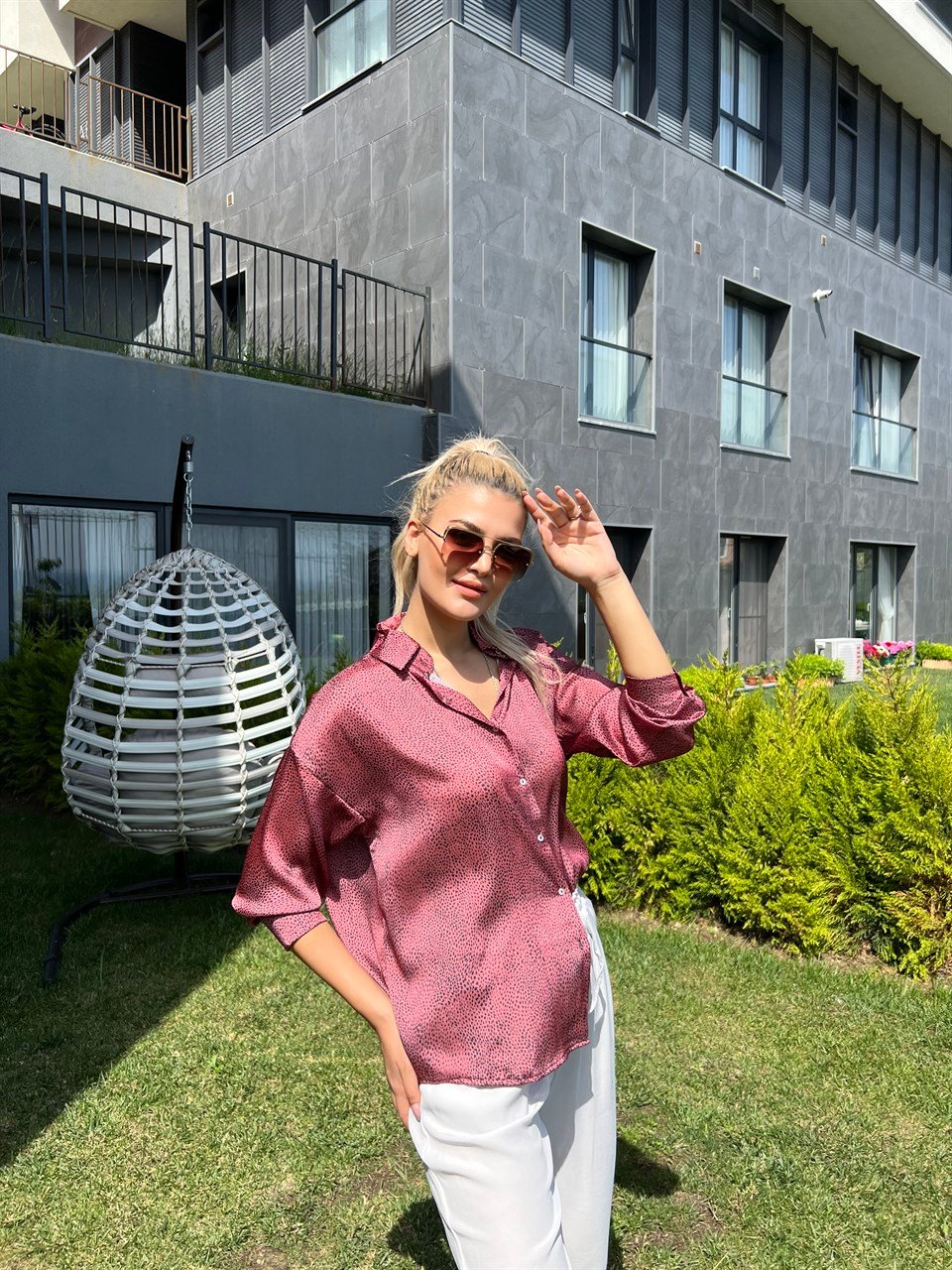 Roza Minik Benekli Saten Gömlek