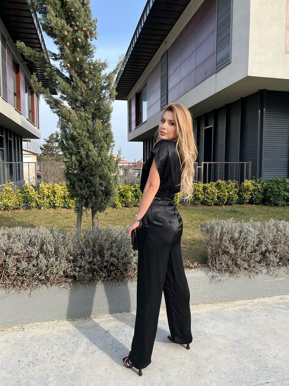 Saten Alore Siyah Takım