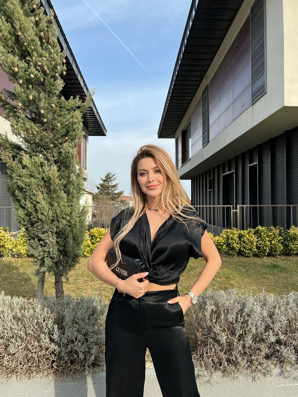 Saten Alore Siyah Takım