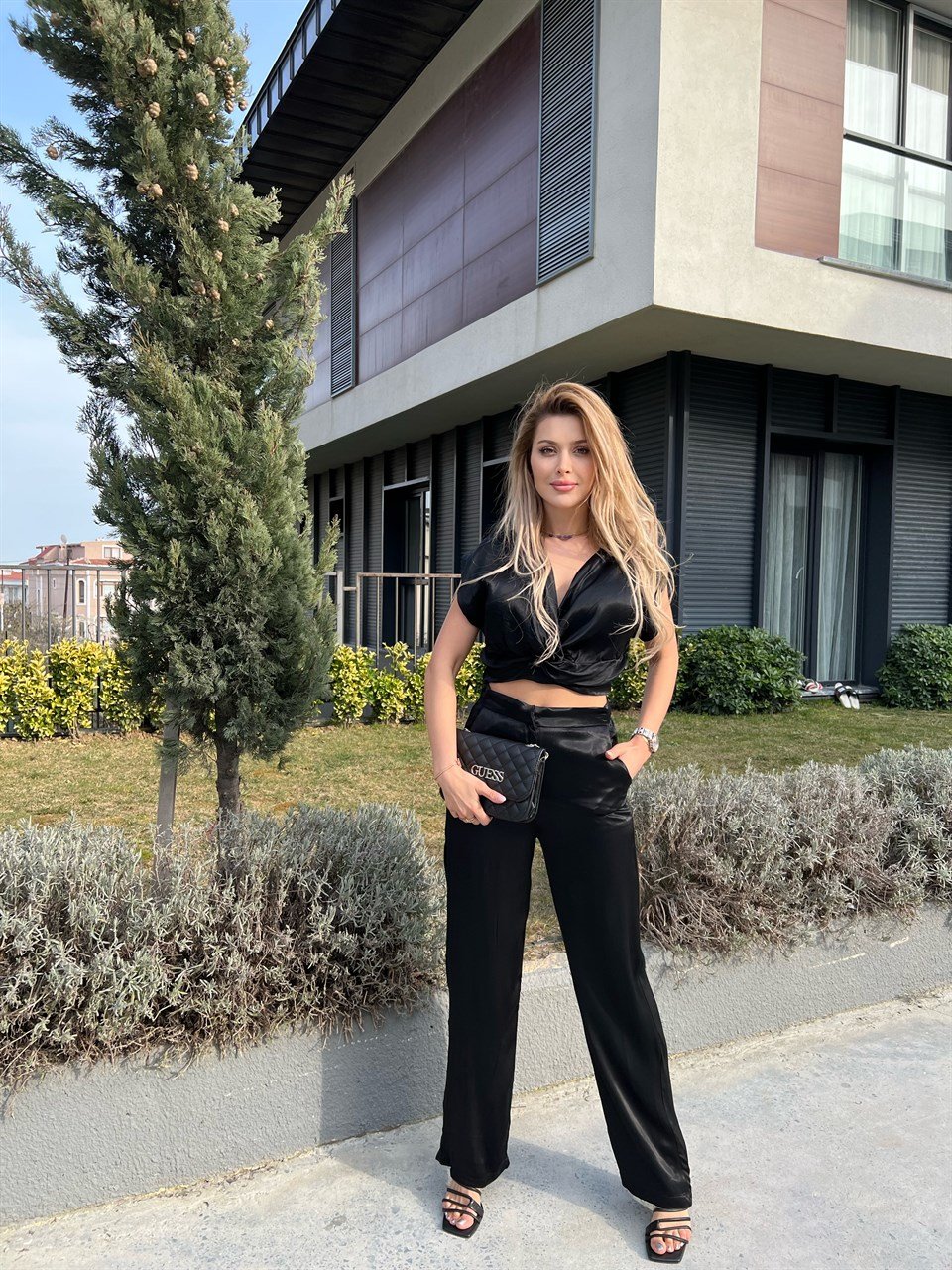 Saten Alore Siyah Takım