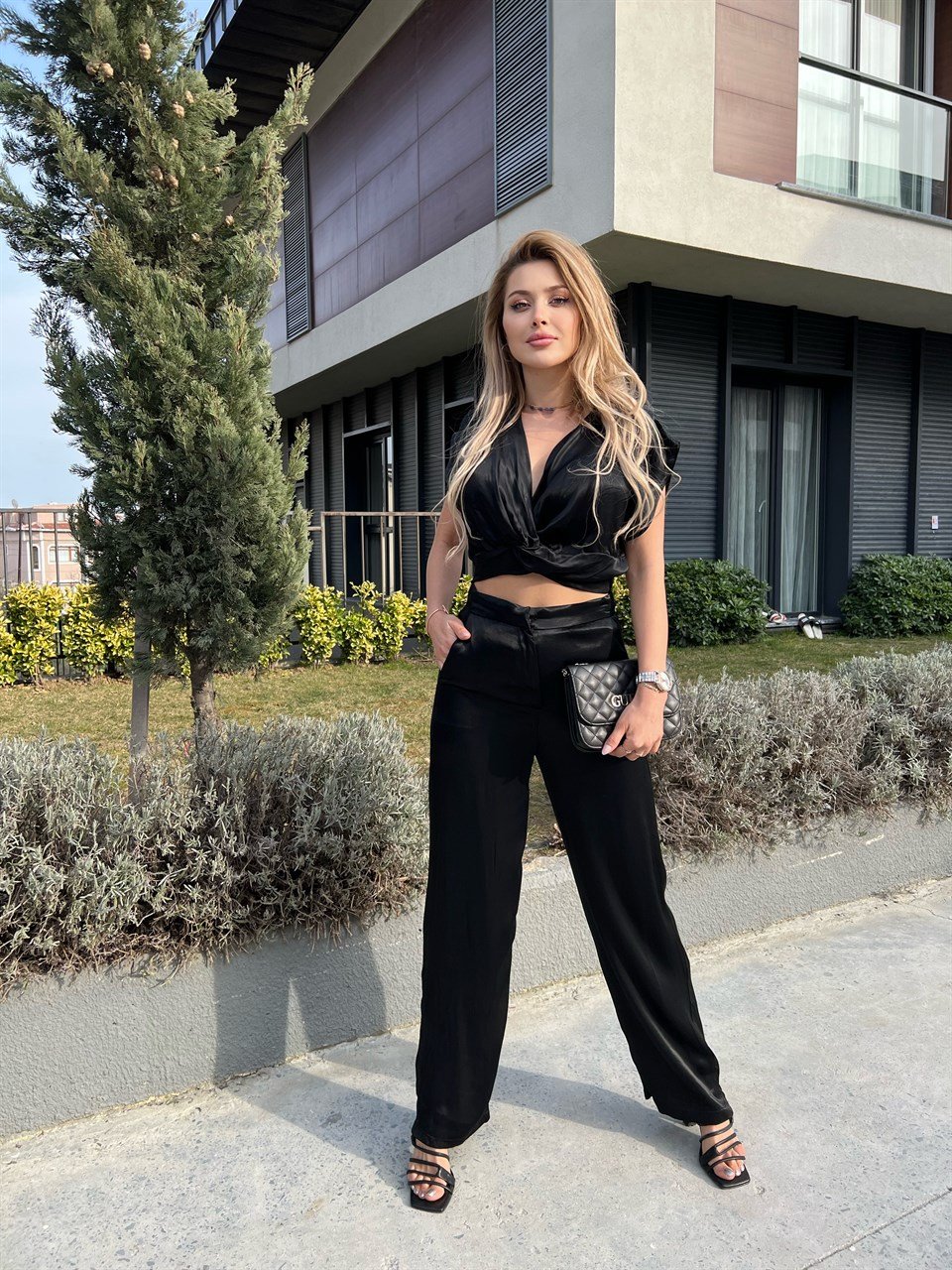 Saten Alore Siyah Takım