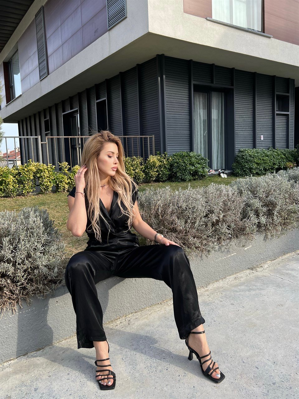 Saten Alore Siyah Takım