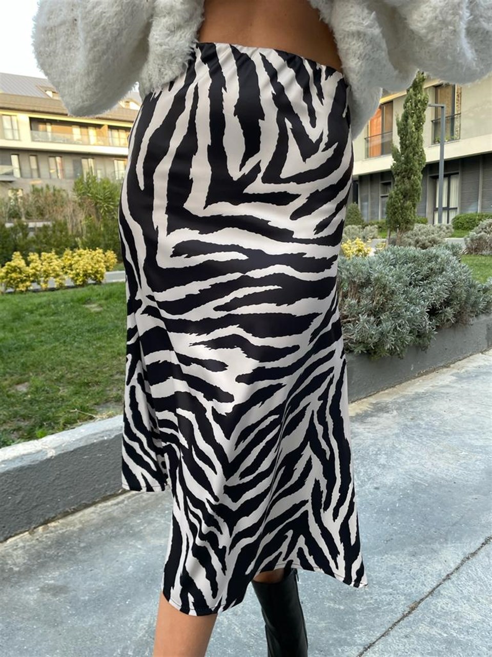 Saten Zebra Etek 3986