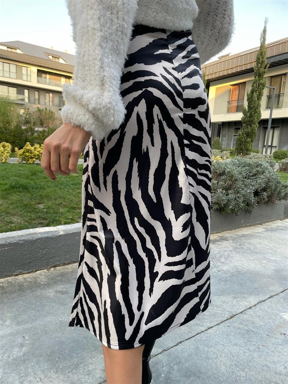Saten Zebra Etek 3986