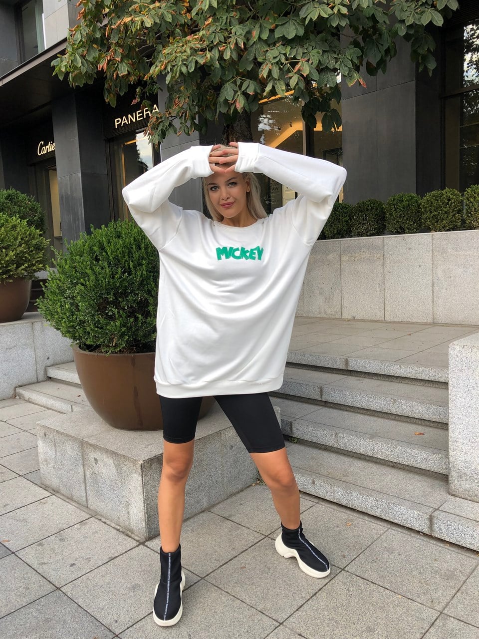 Sırt Baskılı Uzun Mickey Sweat