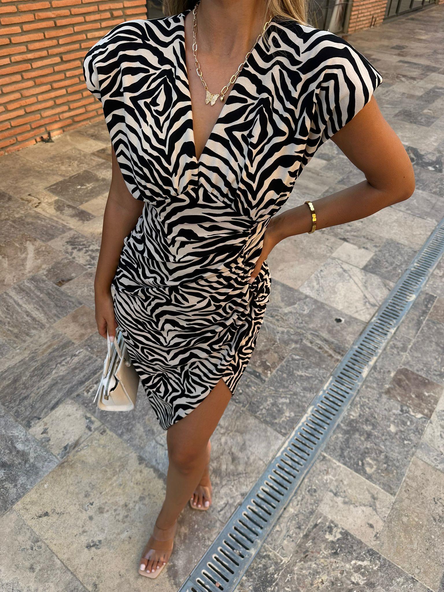 Siyah Beyaz Desenli Zebra Kalem Elbise 070621193