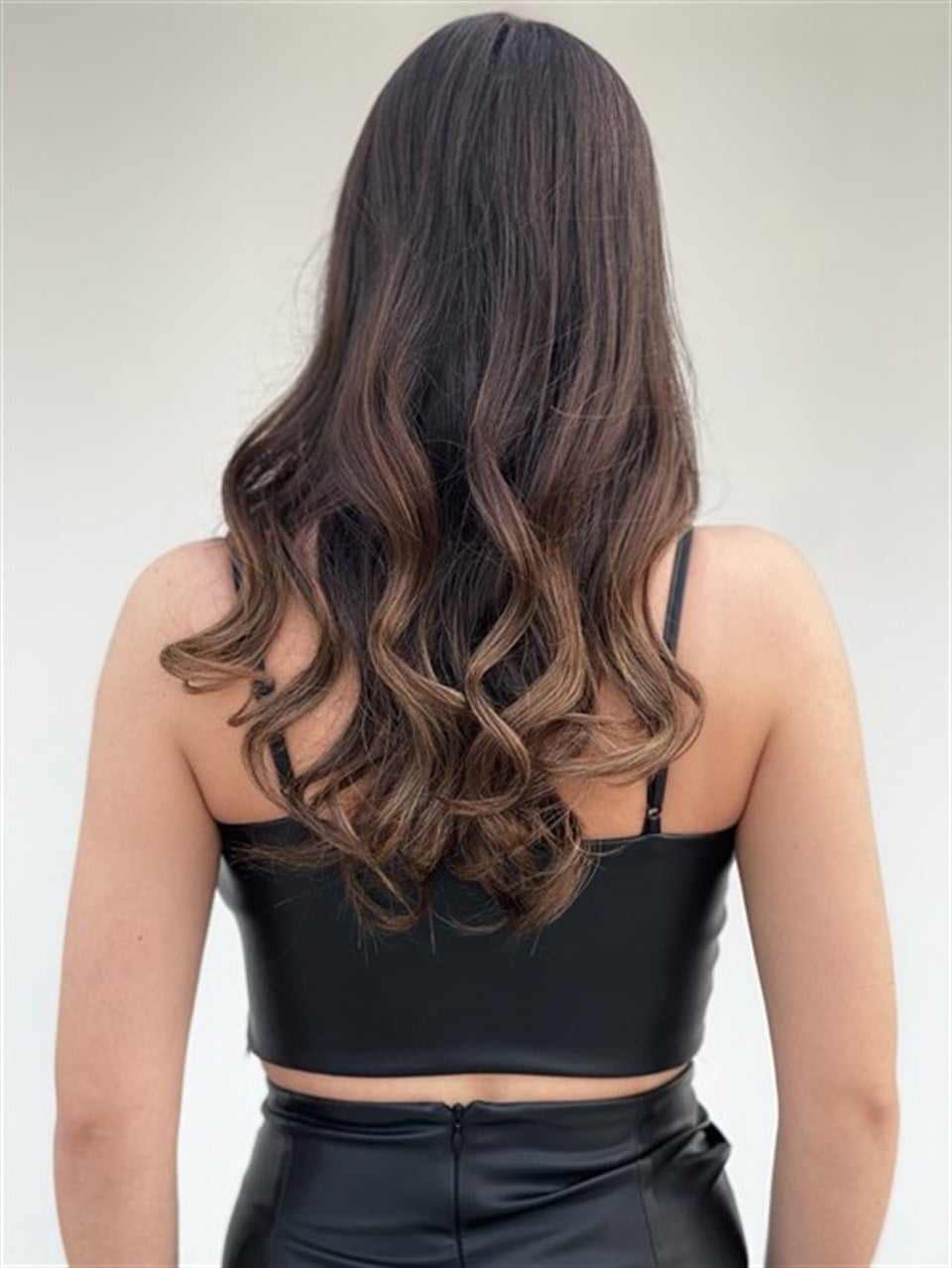 Siyah Deri Crop İp Askılı Bluz