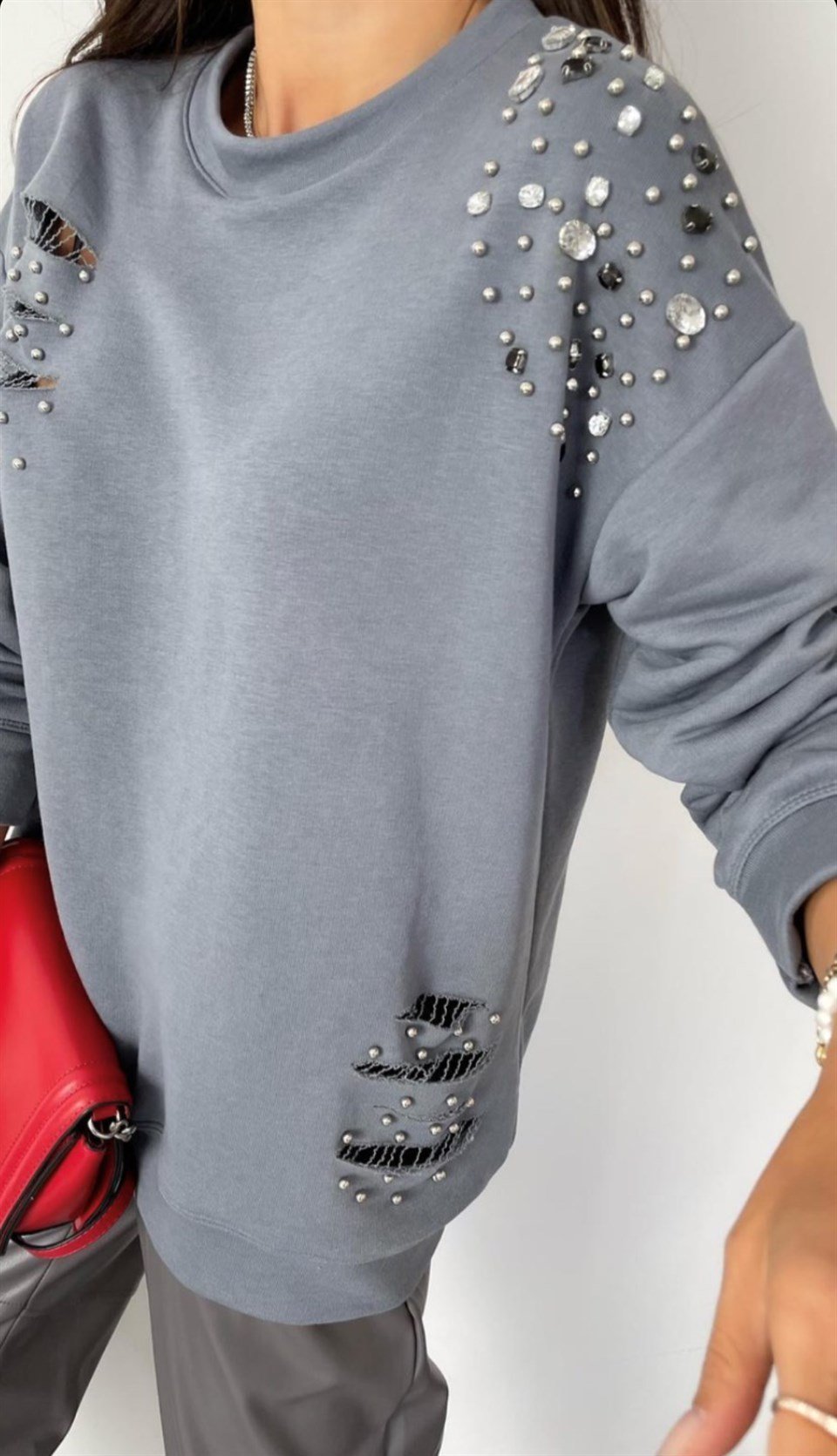 Taş İşleme Kül Grisi Sweat