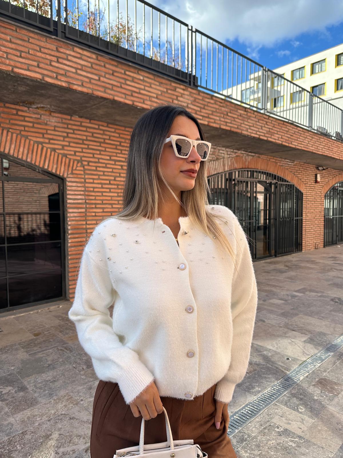 Taş Ve İnci İşlemeli Beyaz Soft Hırka hrk2025styq
