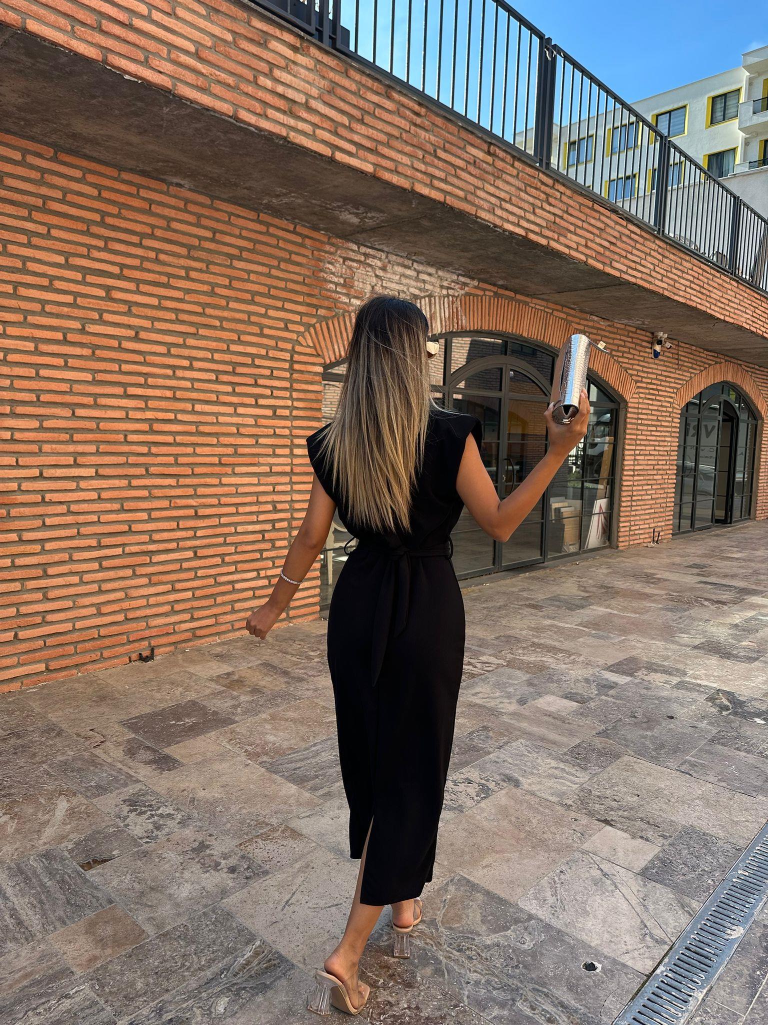 Taşlı Çiçek Kuşaklı Siyah Crep Elbise 070621223