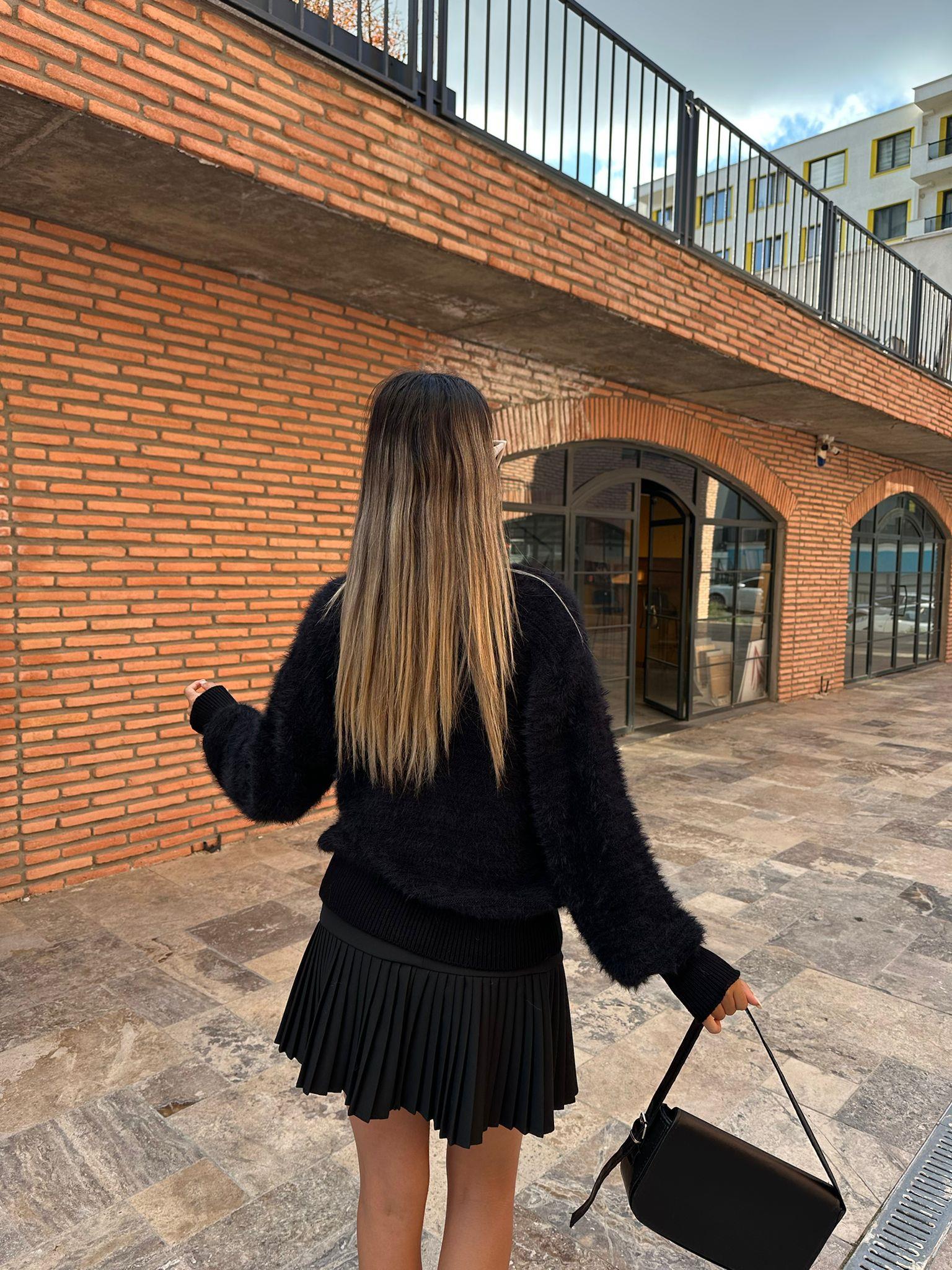 Taşlı Düğmeli Yumoş Siyah Hırka hrk1002rvd