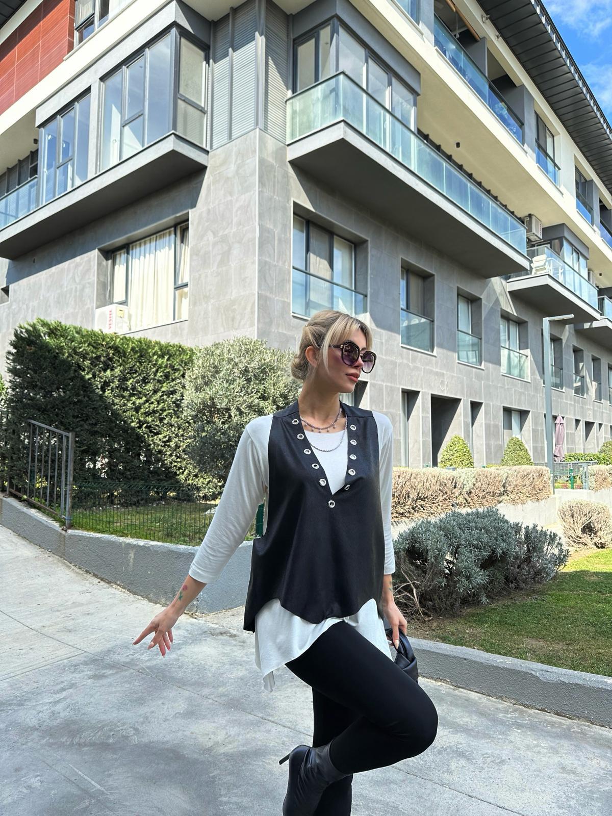 Tola Kuş Gözü Yelekli Beyaz Bluz  17501