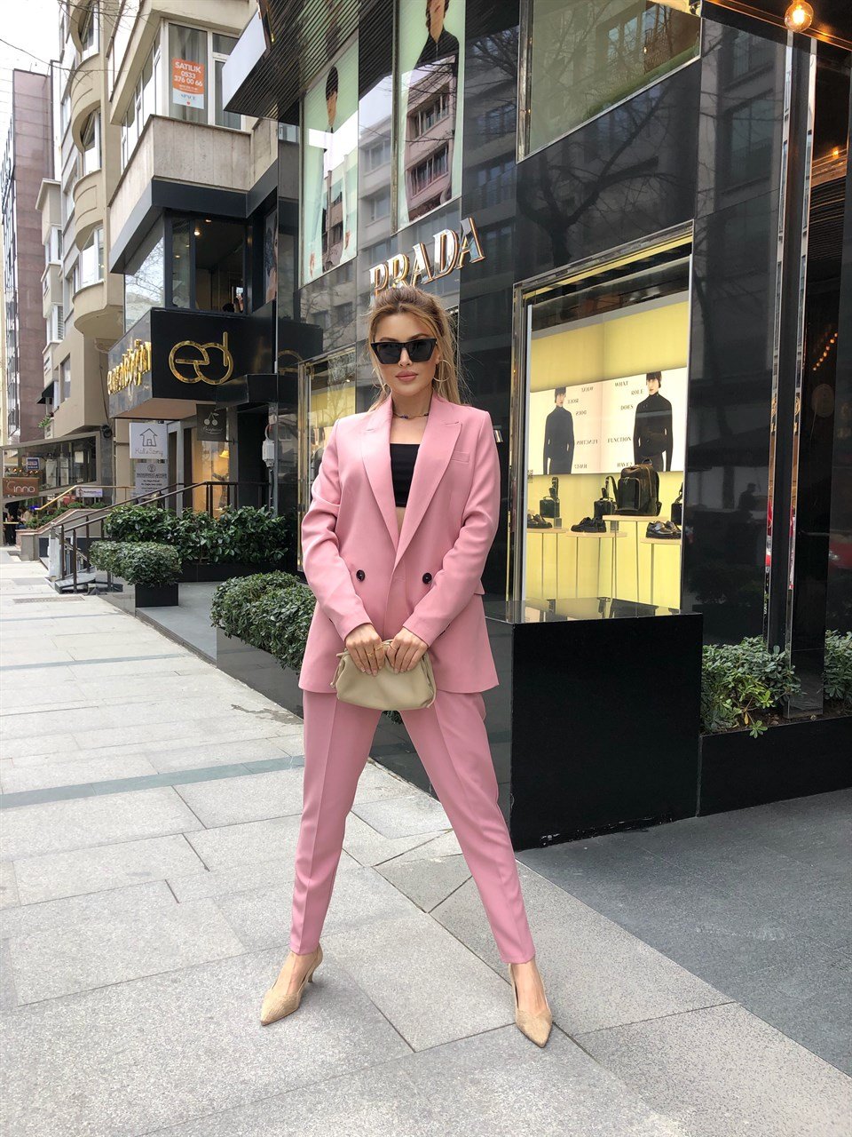 Toz Pembe Palazzo Takım