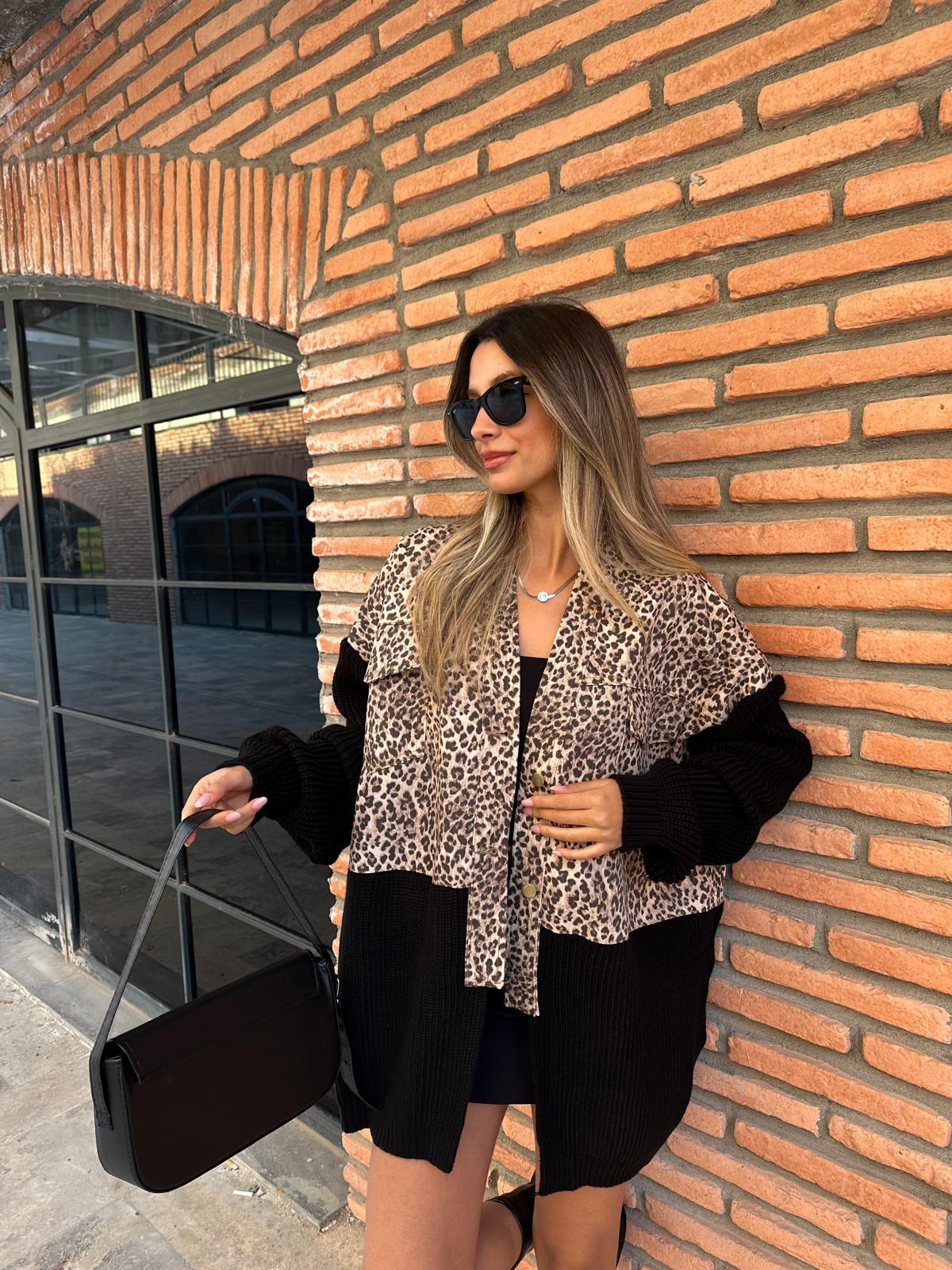 Trikomix Siyah Triko Üzeri Açık Kahve Leopar Desen Hırka hrk1016rvd