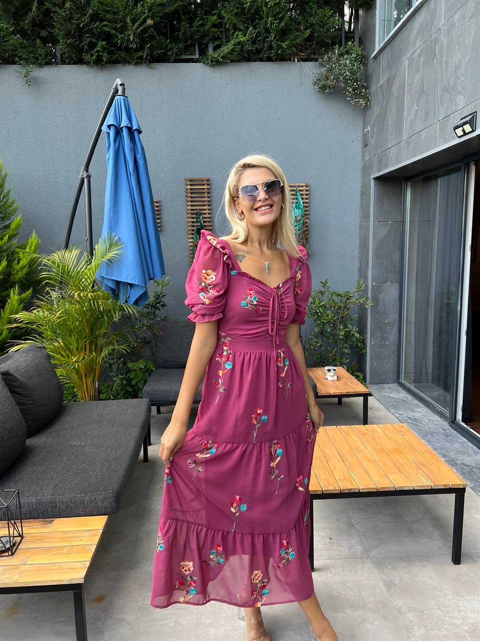 Vanessa Çiçekli Pembe Elbise