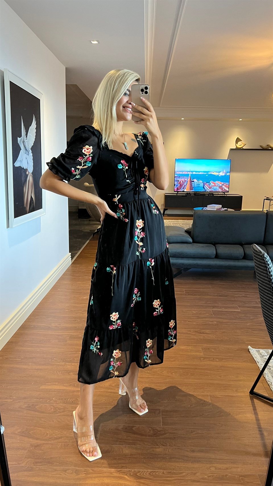 Vanessa Çiçekli Siyah Elbise