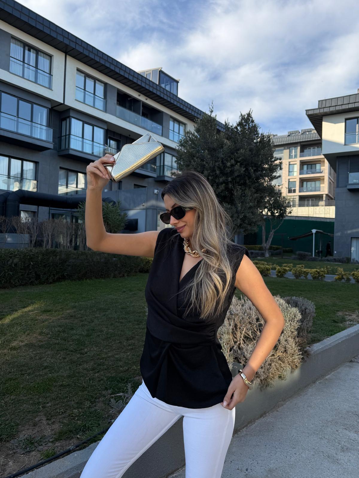 Vatkalı Sıfır Kol Tensel Bluz Siyah blz2212swmn
