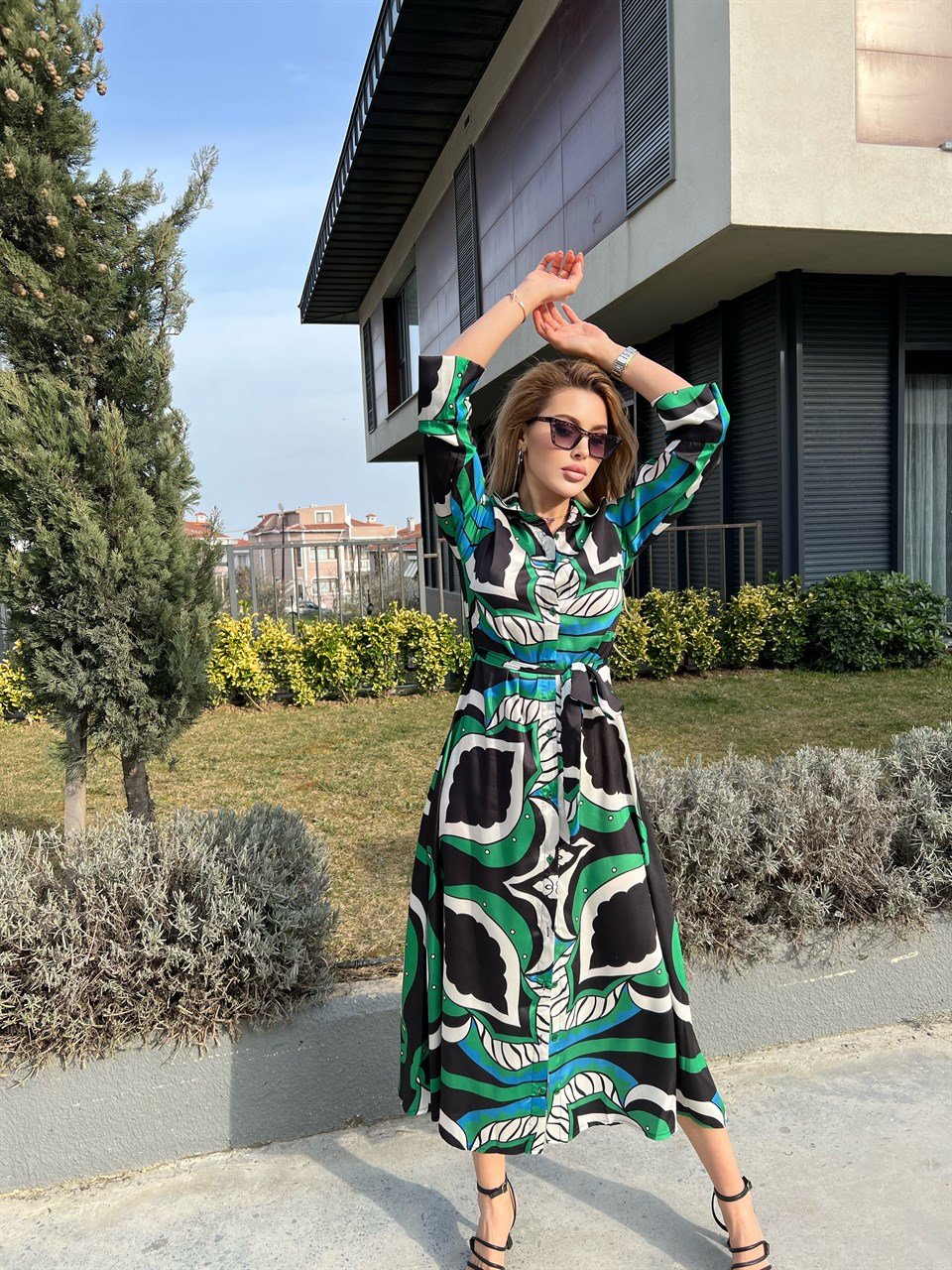 Verra Yeşil Uzun Saten Elbise