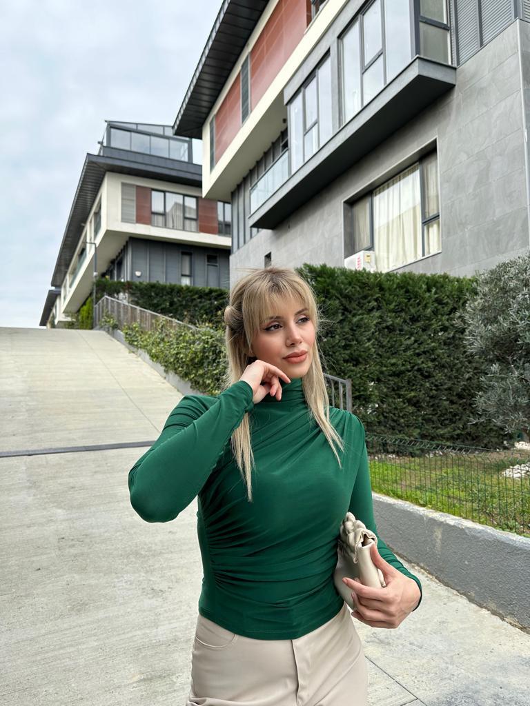 Yaka Pilili Zümrüt Yeşili Buzzy Bluz  17074511