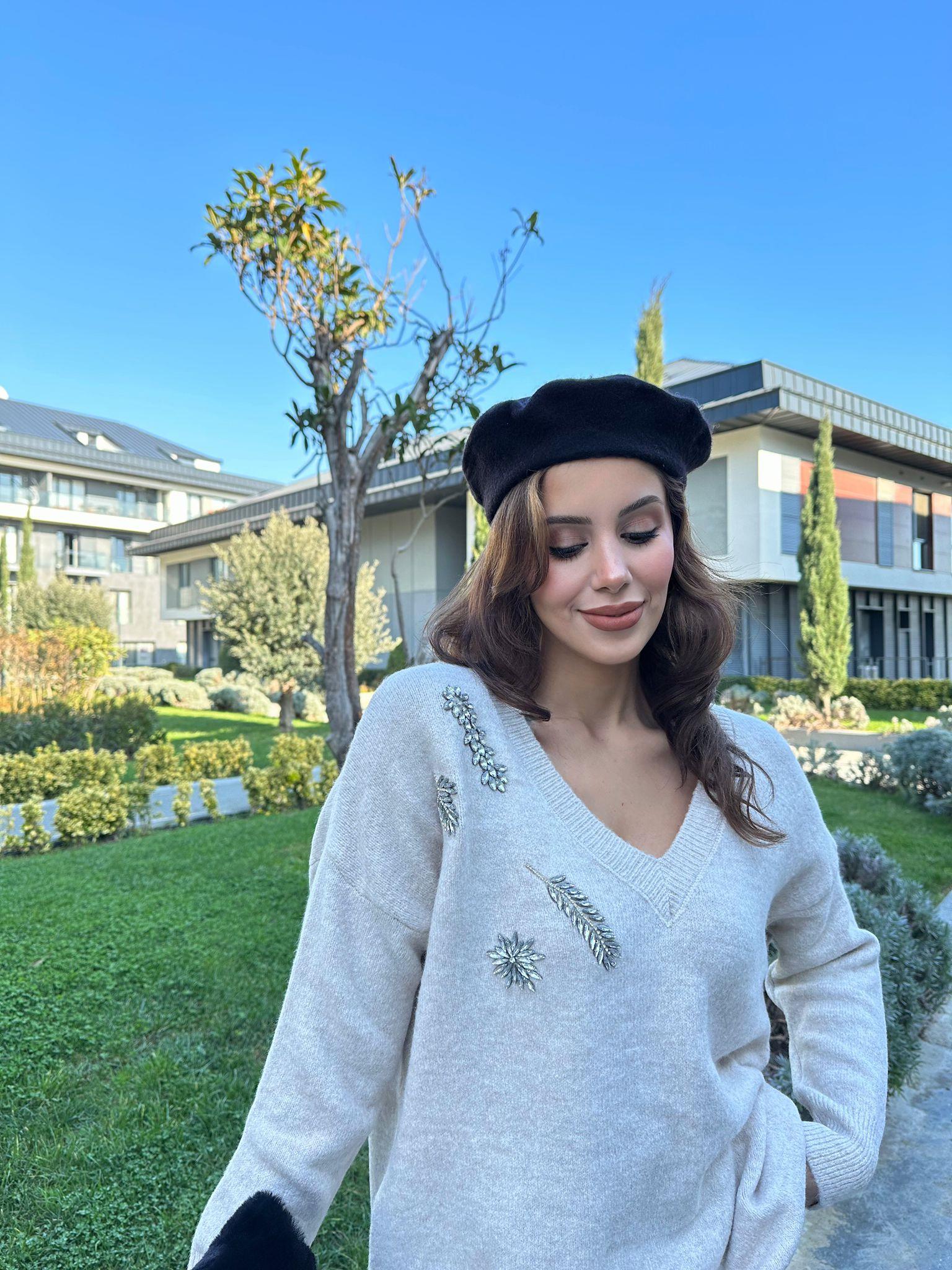Yaka Taşlı Taş V Yaka Kazak 1707551
