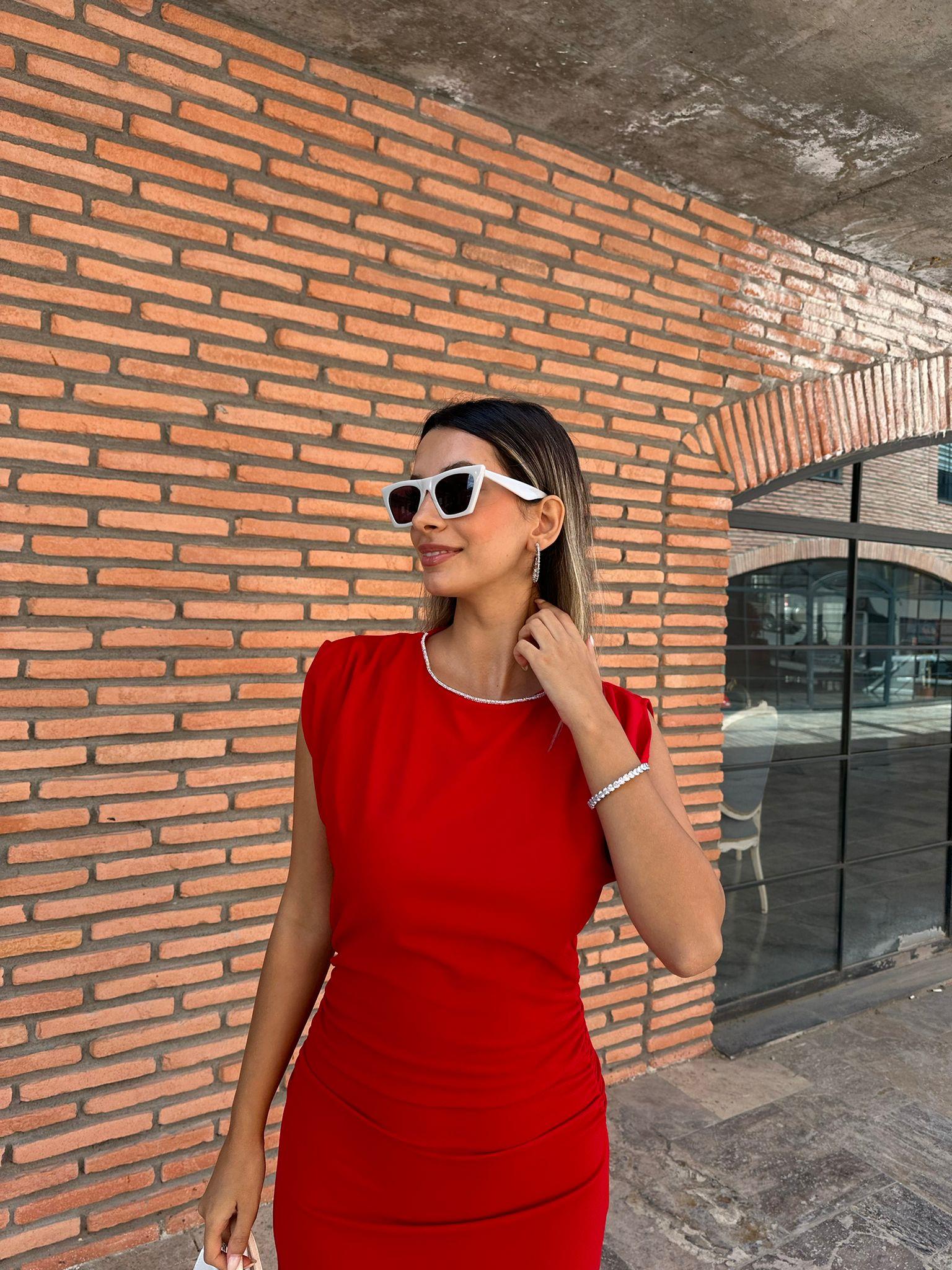 Yakası Sıralı Taşlı Crep Elbise Kırmızı 070621225