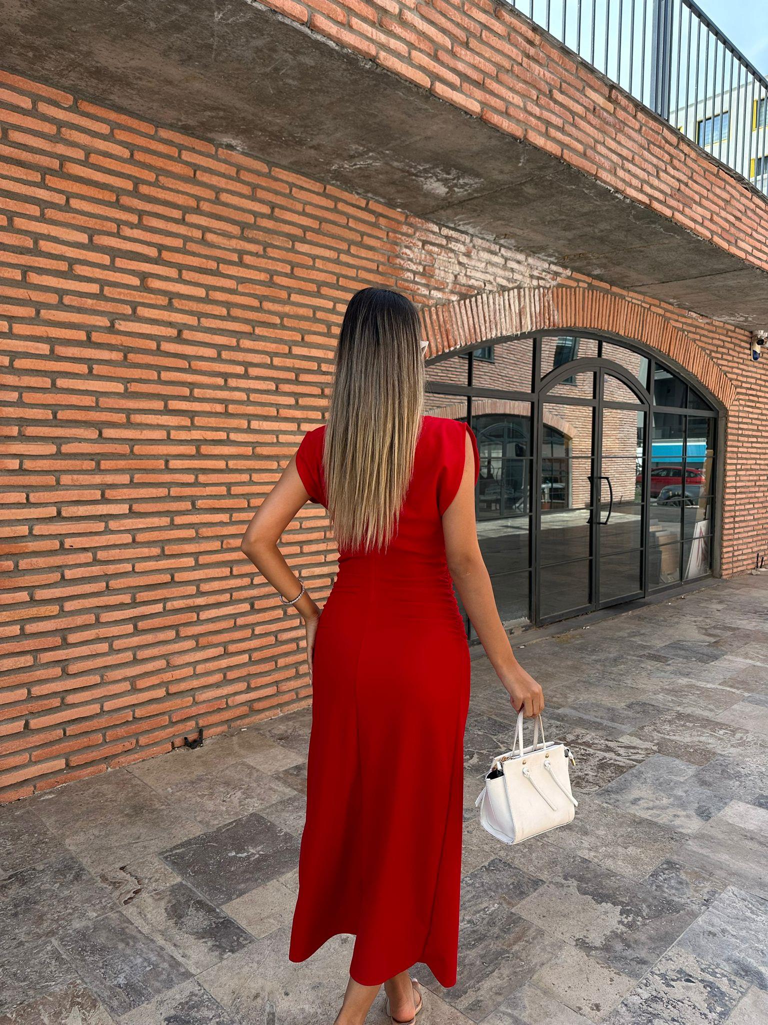 Yakası Sıralı Taşlı Crep Elbise Kırmızı 070621225