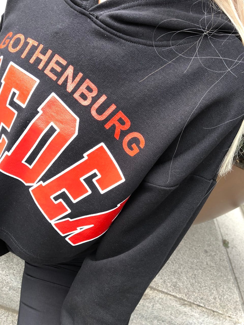 Yazılı Siyah Kapüşonlu Sweat
