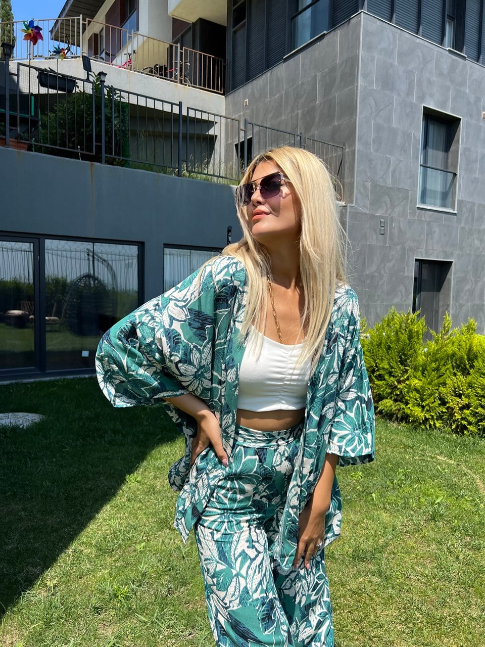 Yeşil Desenli Kimonolu Takım