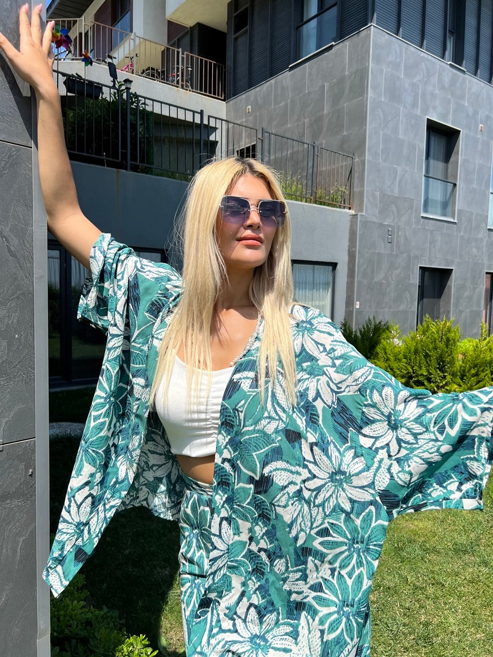 Yeşil Desenli Kimonolu Takım