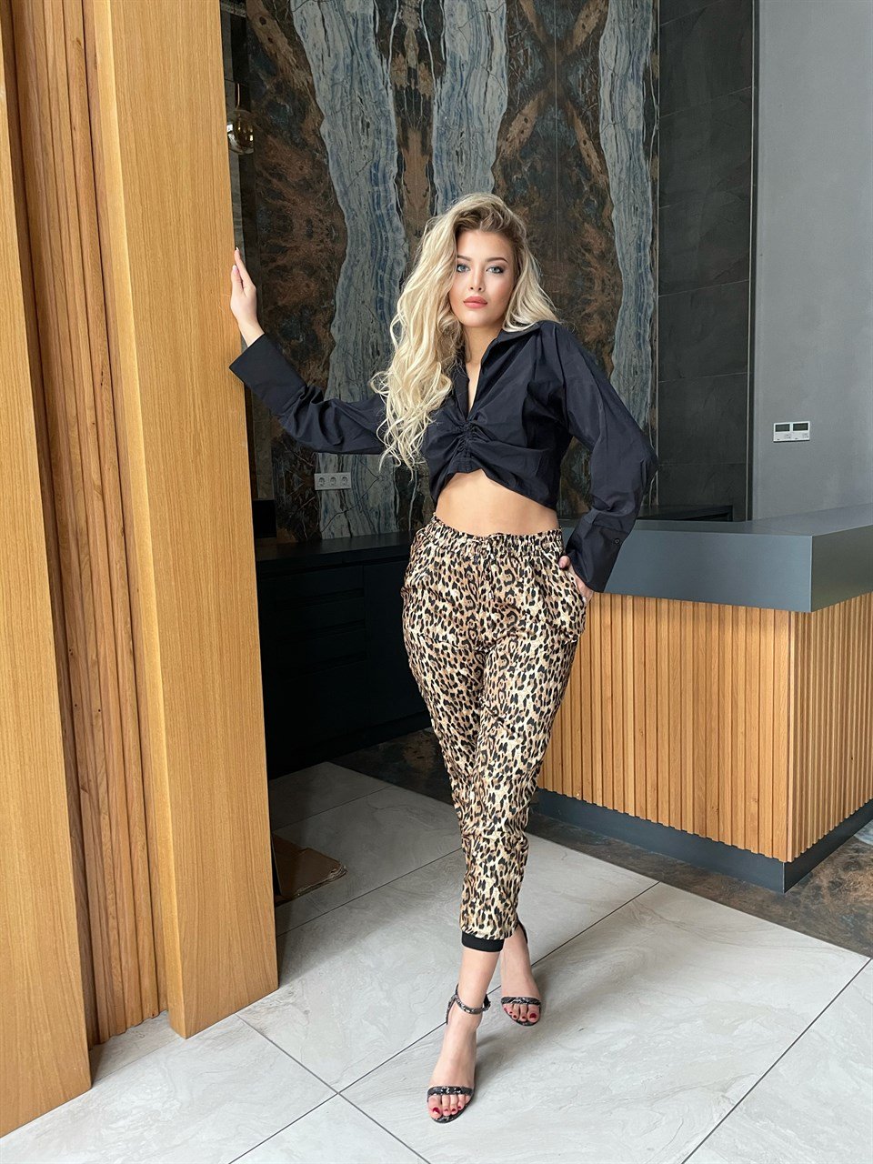 Zara Beli Lastikli Saten Leopar Pantolon