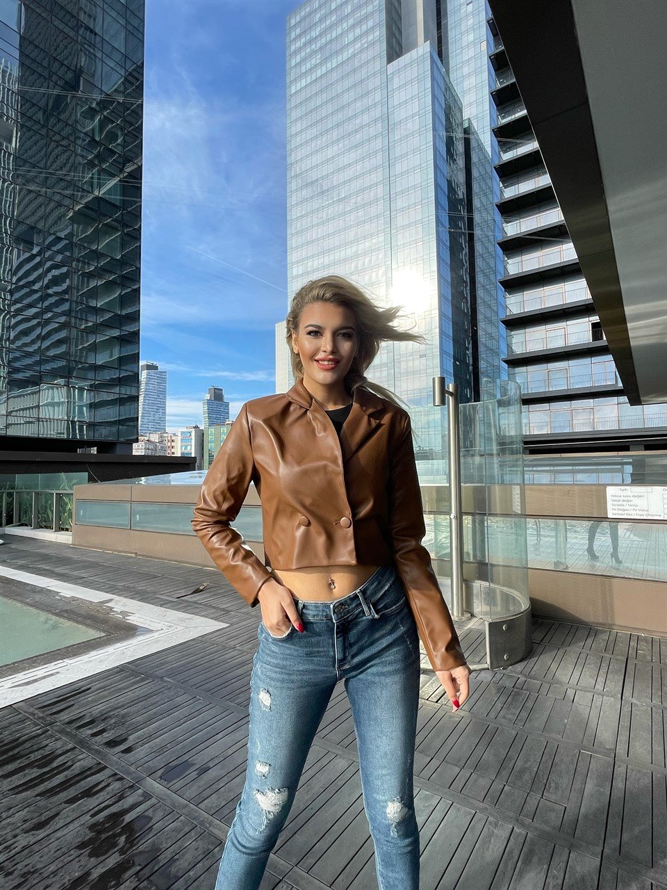 Zara Etiketli Kısa Taba Tek Düğme Deri Ceket 