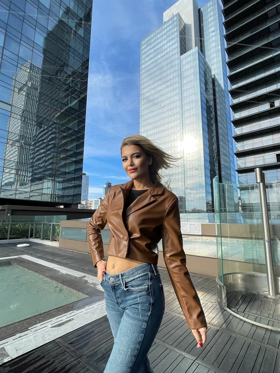 Zara Etiketli Kısa Taba Tek Düğme Deri Ceket 