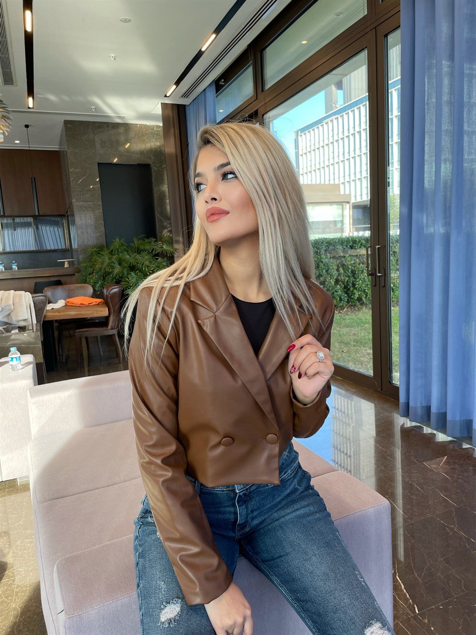 Zara Etiketli Kısa Taba Tek Düğme Deri Ceket 