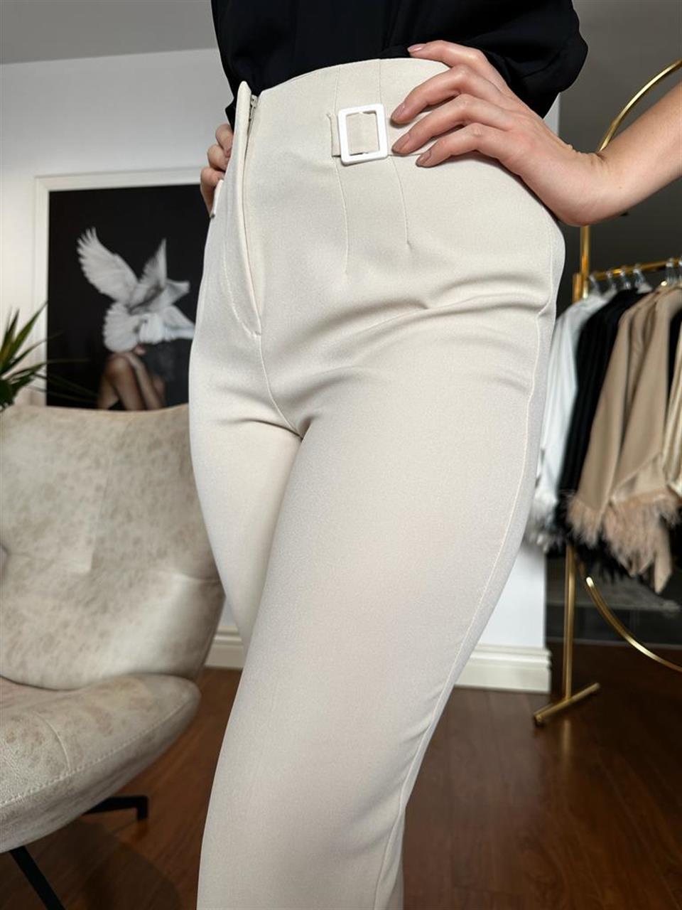 Z*ara Model Tokalı Krem Likralı Pantolon 230242